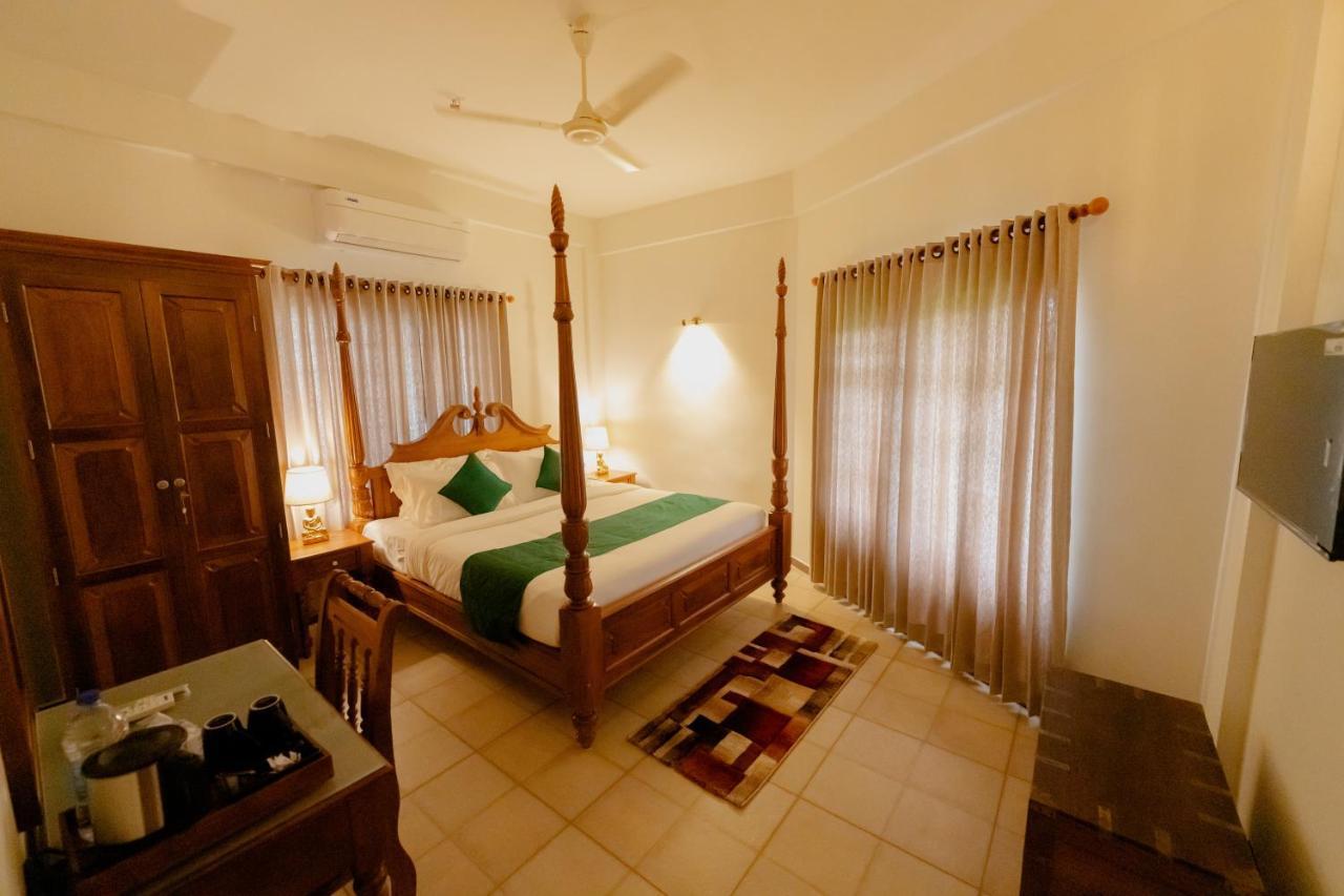 Seacoast Inn Fortkochi Fort Kochi Экстерьер фото