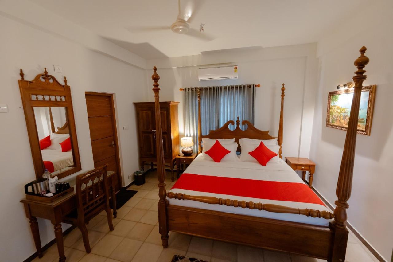 Seacoast Inn Fortkochi Fort Kochi Экстерьер фото