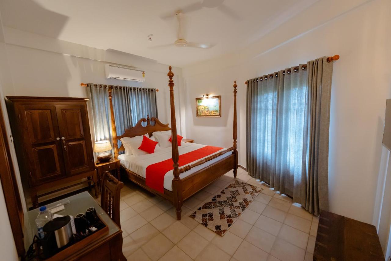 Seacoast Inn Fortkochi Fort Kochi Экстерьер фото