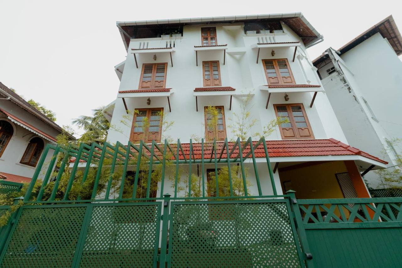 Seacoast Inn Fortkochi Fort Kochi Экстерьер фото