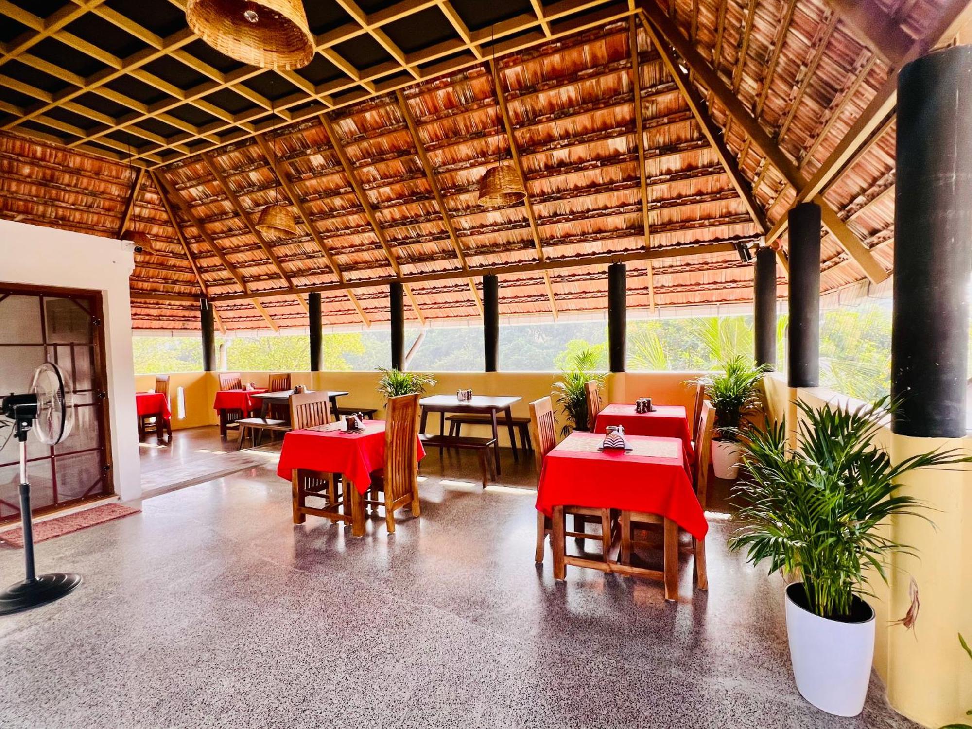 Seacoast Inn Fortkochi Fort Kochi Экстерьер фото